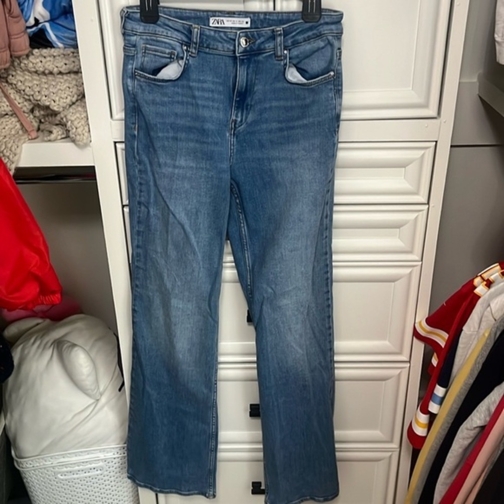 Zara bell bottom jeans size medium
